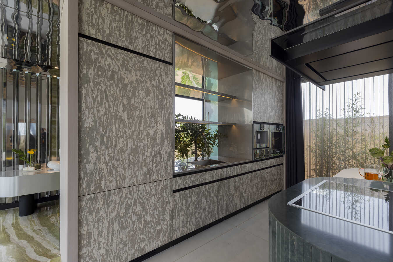 LUIS ESCOBAR - Diseño magistral